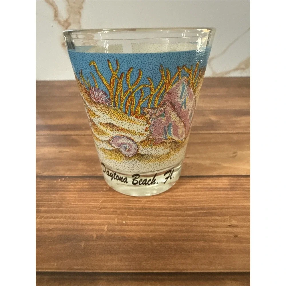 Daytona Beach Florida Shot Glass With Starfish Sea Shells And Snails On A‎ Beach